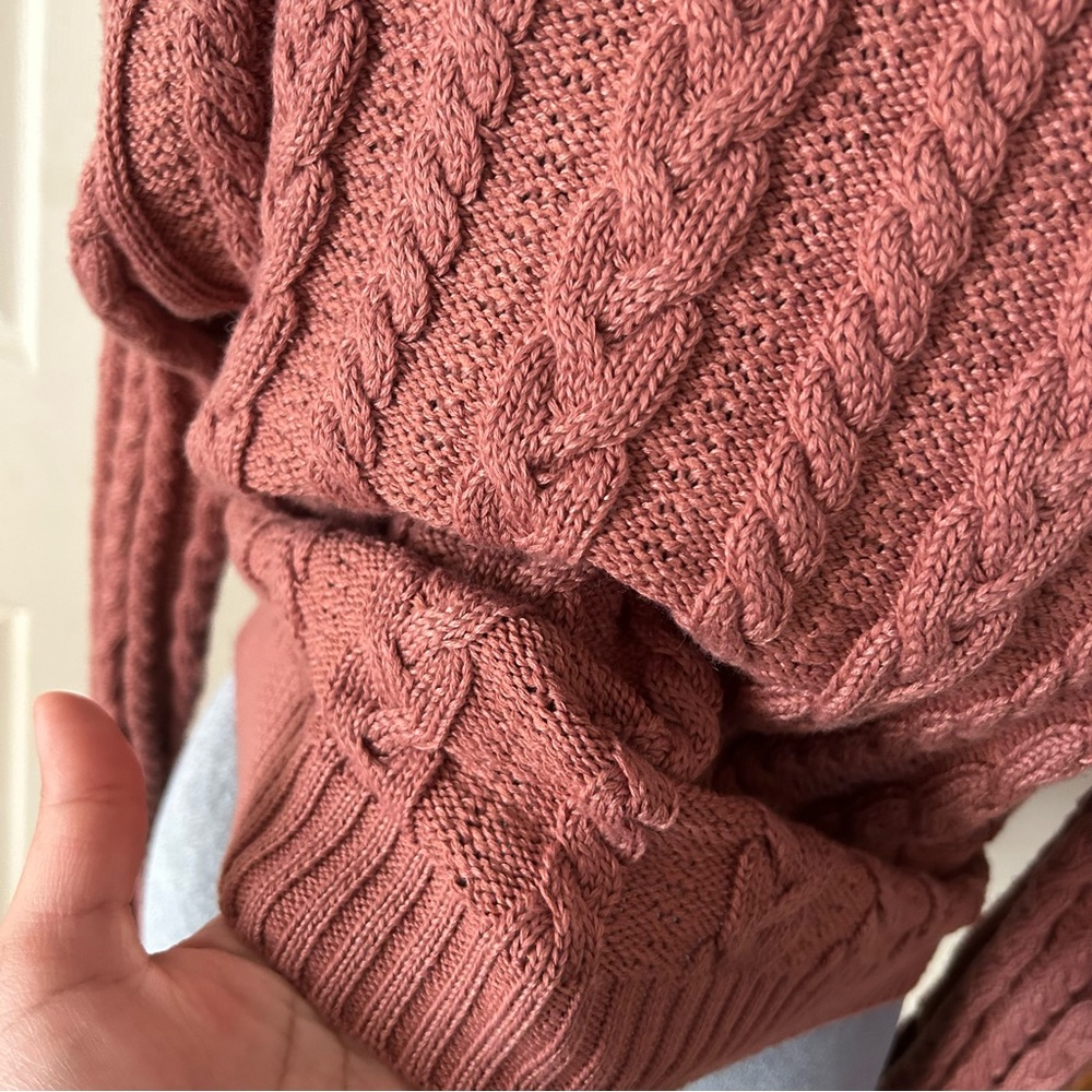 Fashion Nova Dusty Pink V-Neck Cropped Sweater - Picture 3 of 6